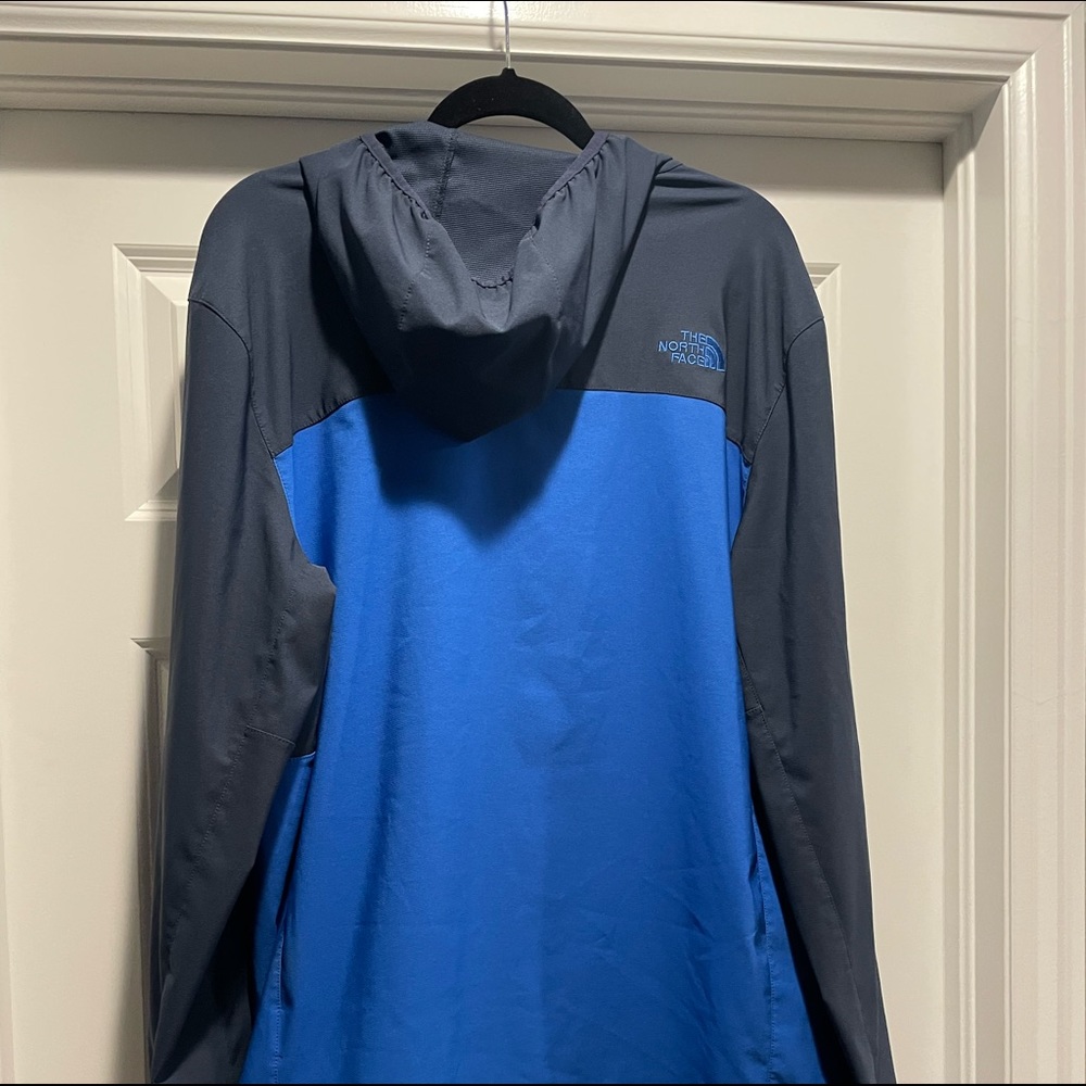 EUC North Face shell - Picture 2 of 11